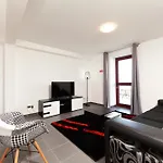 Melo\'S Place