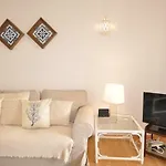 T2 Holiday Cottage Near The Beach | B112