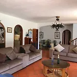 5 Bedroom Private Villa Tenazinha Iii, Pool, Garden, Bbq