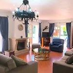 5 Bedroom Private Villa Tenazinha Iii, Pool, Garden, Bbq