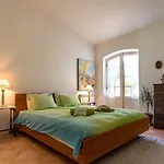 Sunshine Guest House
