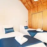 Melo\'S Place