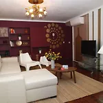 Henri\'S Apartments - City Centre