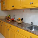 Henri\'S Apartments - City Centre