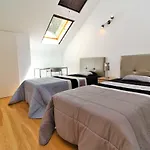 living Apartment With Private Pools, jacuzzi,Gym