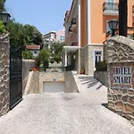 Hotel Smart