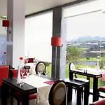 Hotel Vale Do Navio