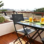 Like-Home-T1 Apt-Sea View, Near The Beach