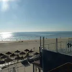 Like-Home-T1 Apt-Sea View, Near The Beach