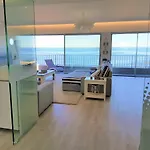 Blue Sea Apartment