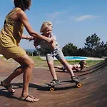 Russo Surf Resort - Vale Figueiras