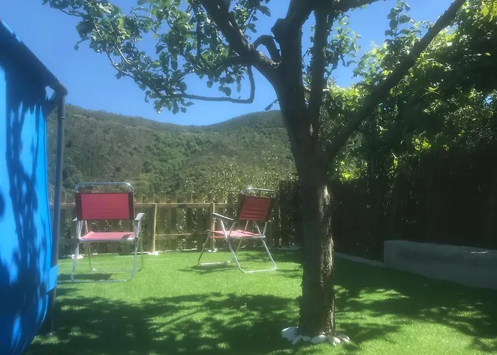 Casa Do Meio Da Vila