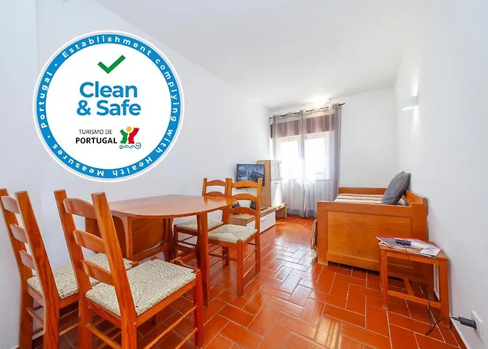 B14 - Heart Of Old Town Apartment