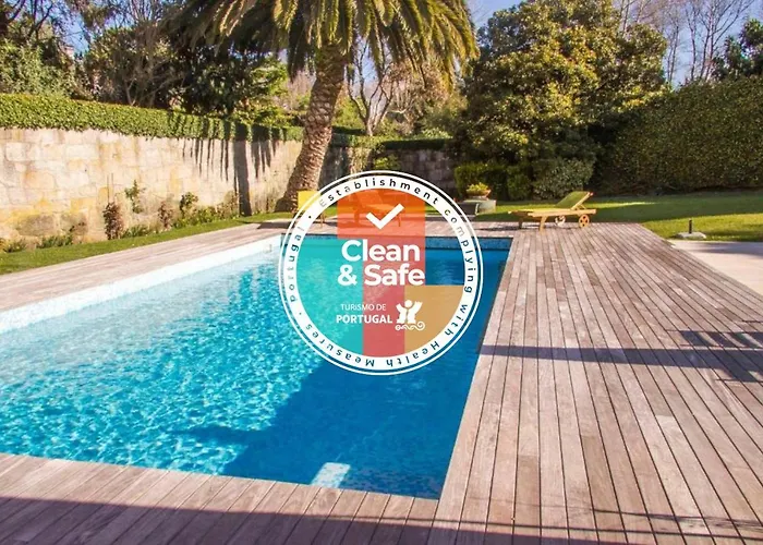 Liiiving In Porto | Oporto Garden Pool House