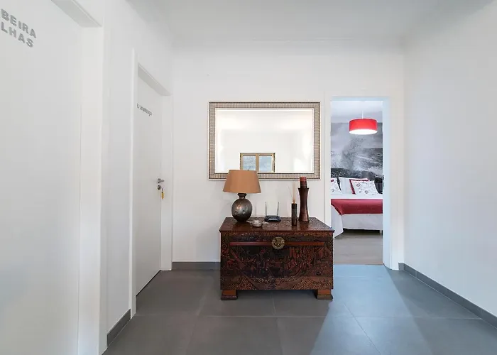 Beachouse - Surf, Bed & Breakfast