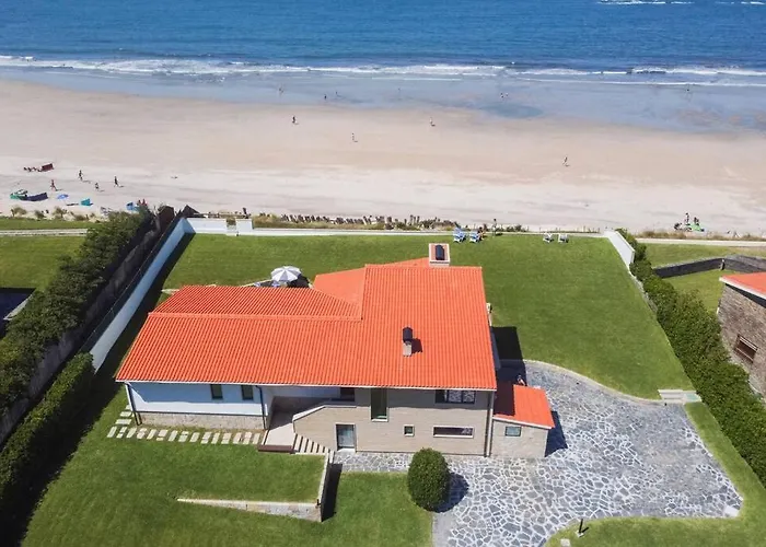 Panoramic Beachfront Villa - Direct Beach Access