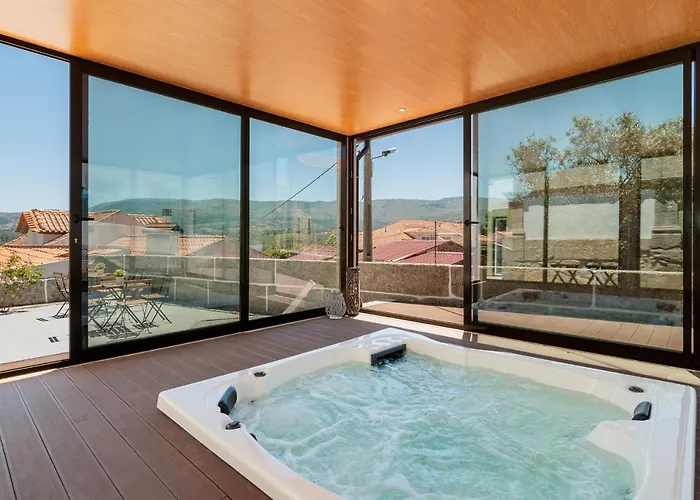 Casa De Lagarinhos Jacuzzi Spa Jogos Gym - Serra Da Estrela - Seia - Gouveia
