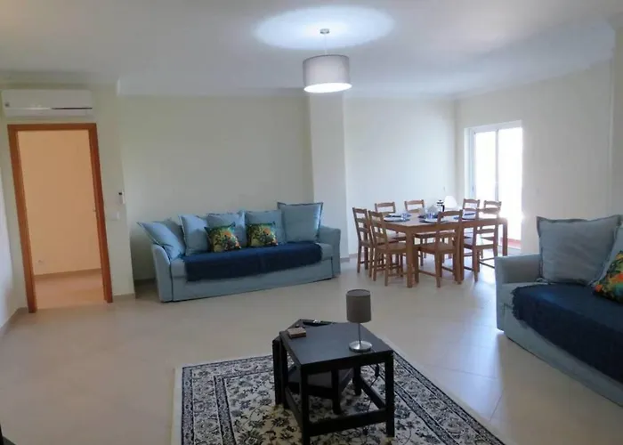 2 Bed Apartment With Com Pool