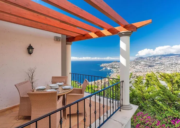Luxury Two Bedroom Palheiro Village By Hr Madeira