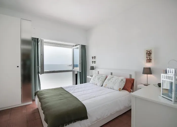 Amazing Sesimbra Duplex Close To The Beach By Trip2Portugal