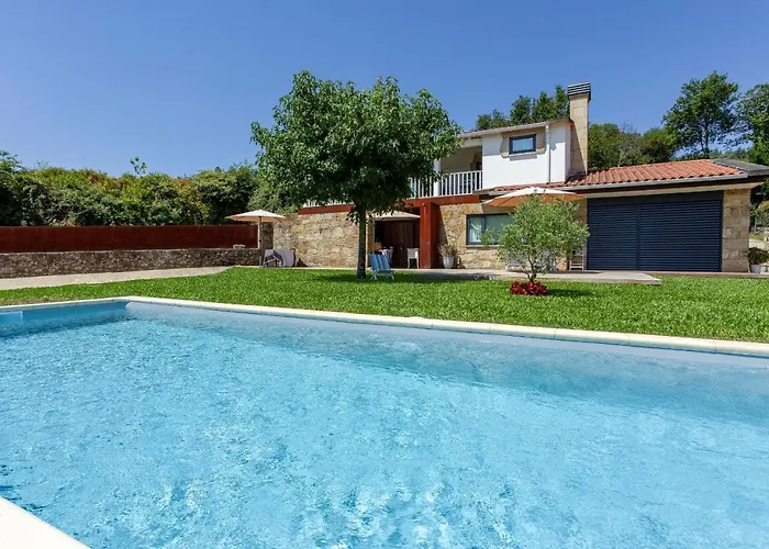 Casa Tarrio - Casa Privada Com 3 Quartos E Piscina