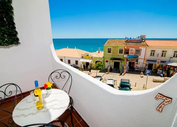 Pé na Praia by OCvillas