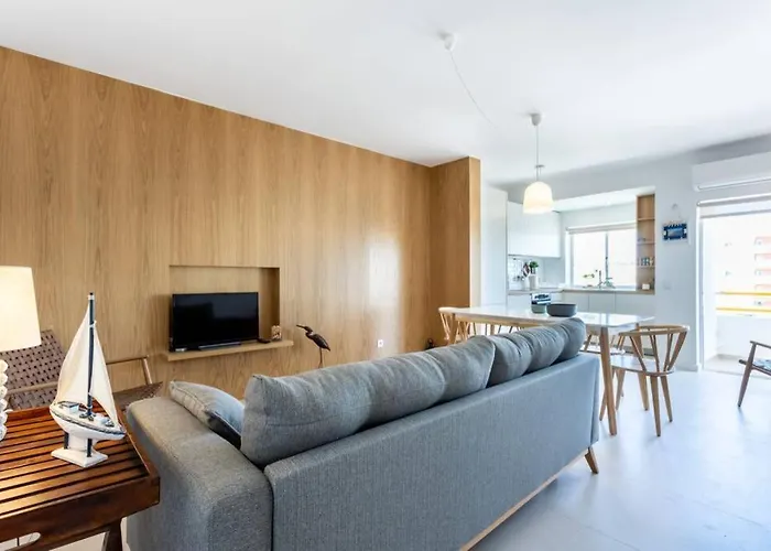 Cozy Ap Renovado 1ª Linha De Praia - Armacao Pera
