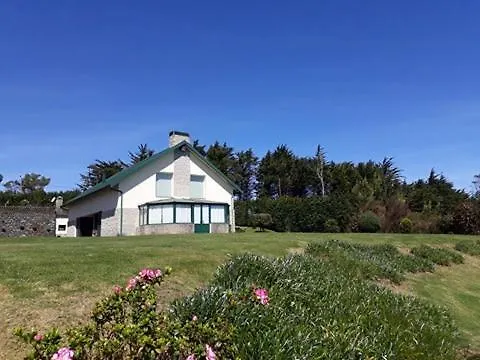 Luxury Villa Camelia. Mountains, Golf, Horses, Levada Walks.
