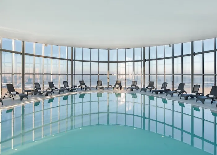 Eurostars Oasis Plaza