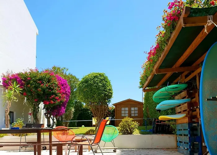 Sandycamps Surf House