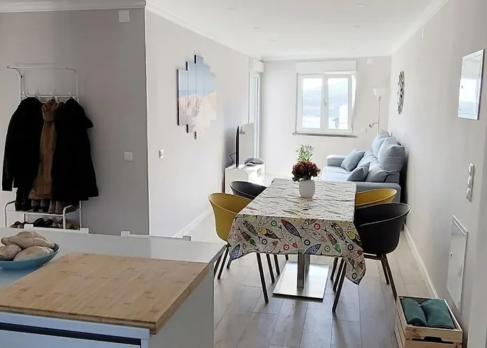 *Sea View* New 3 Bedroom Apt With Free Parking