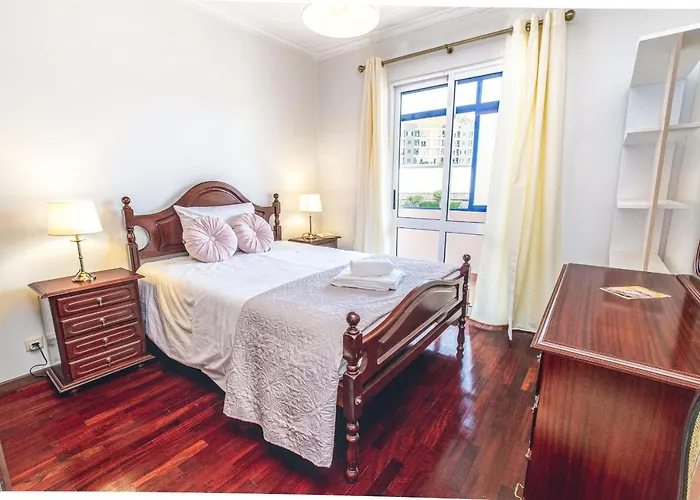 Sea And Sunset View Apartment In Funchal