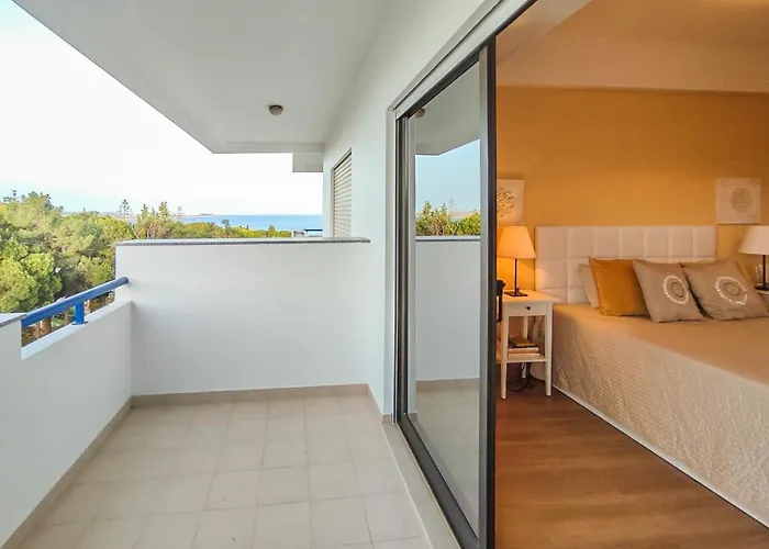 Apartamento Gomes -Free Airco, Wiffi & Swimming Pool- By Bedzy