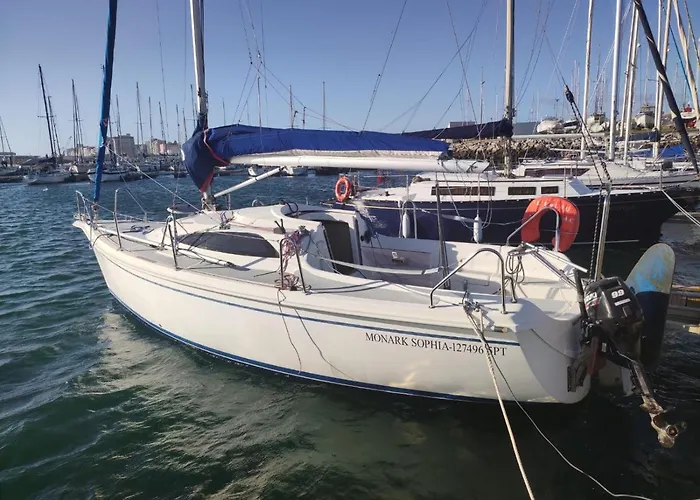 Vrs - Budget 21 Ft Boatel Parking