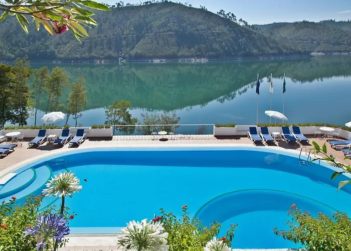 Lago Azul Eco Hotel