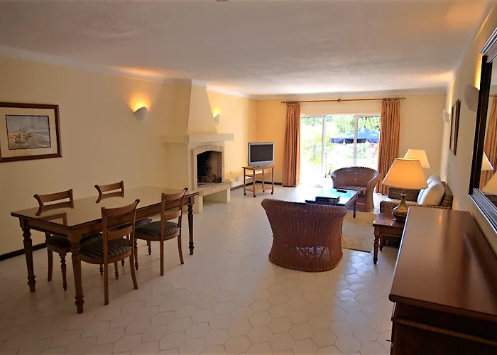 Vale Do Garrao Villas