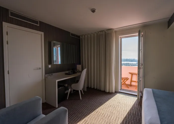 The One Grand Hotel Da Povoa - By Mhmb Hospitality