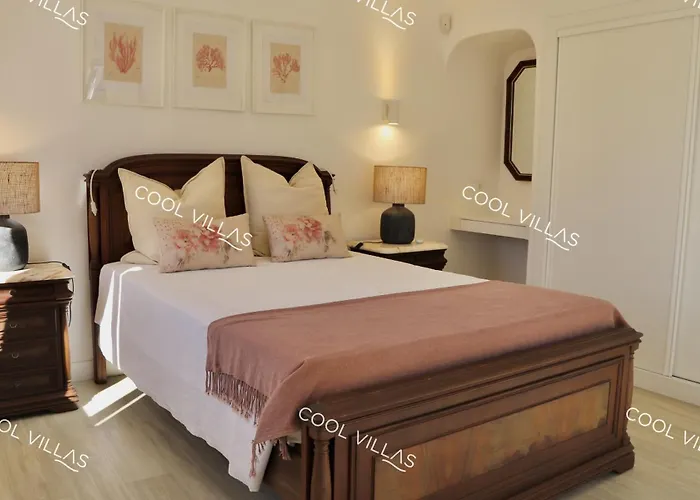 Villa Lilac - Walking Distance To Beach