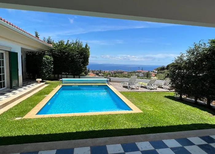 Casa Roc Madeira - 5 Bedrooms - Ocean And City Views - Private Heated Pool