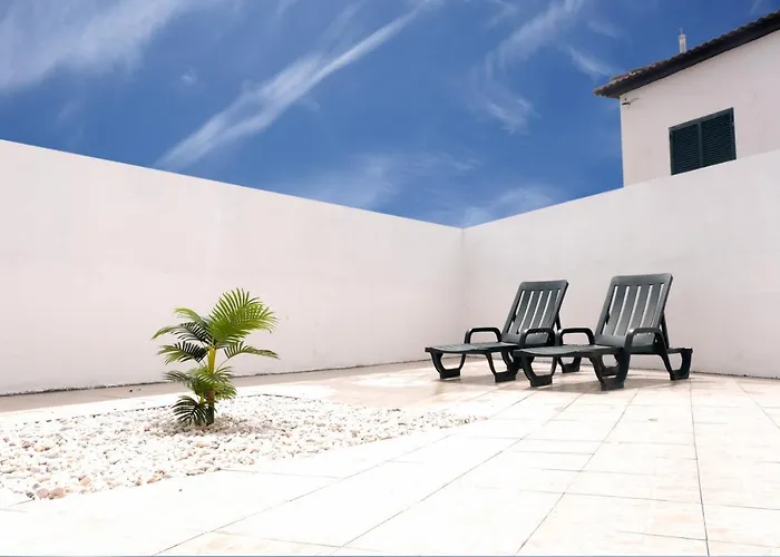 Magnolia - Casa Com Dois Quartos Junto Ao Mar - Renovada Em 2023