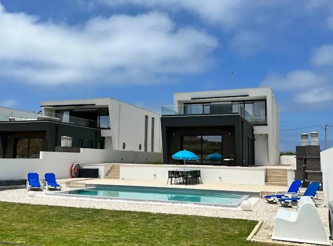 Luxury Villas With Heated Pool & Panoramic Ocean & Valley Views