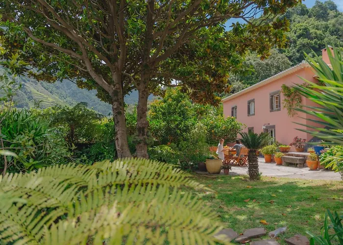 Madeira Surf Lodge