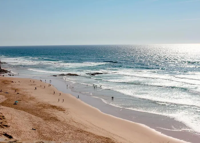 A Gaivota - Walking Distance To Monte Clerigo And Amoreira Beaches