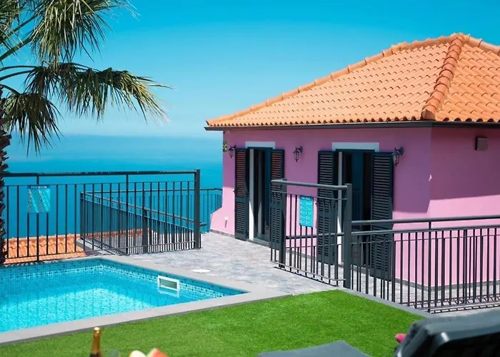 Villa Rosa With Private Pool By Hr Madeira