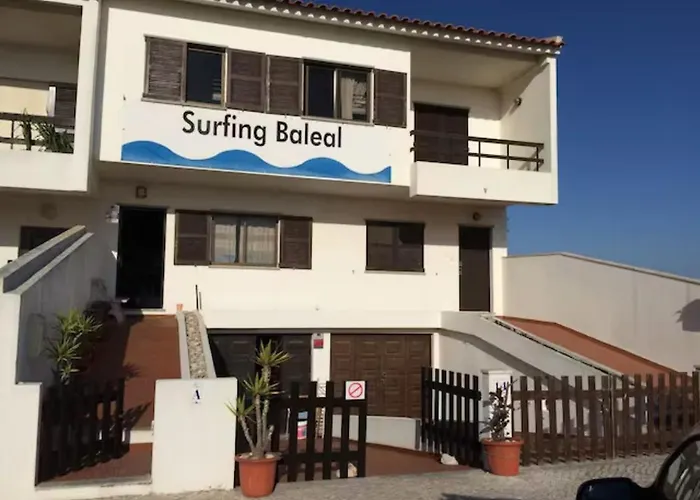 Beach House Surfing Baleal Peniche