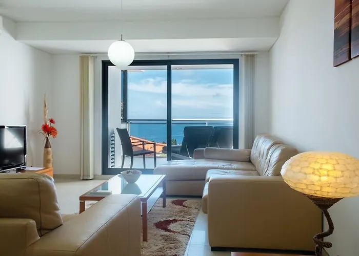 Guestready - A Splendid Sea-View Stay