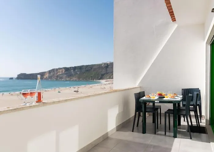 Sunset Terrace - Beachfront Apartment With Private Parking