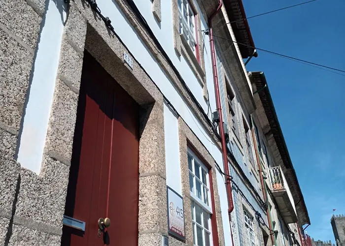 4-As Center Apartments