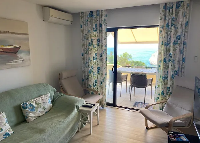 Os Reais - Apt In Front Of The Beach In Centeanes