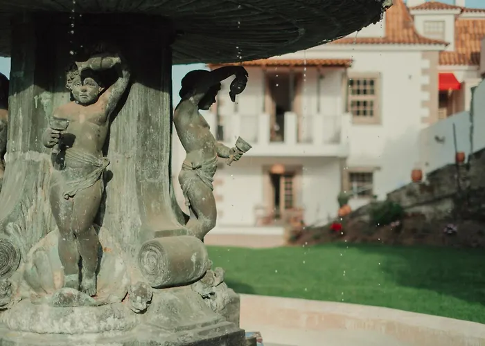 Collares Sintra Petit Palais